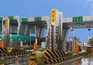九江二桥收费站设置两套绿通快检系统
